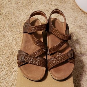 Taos Trulie Sandals